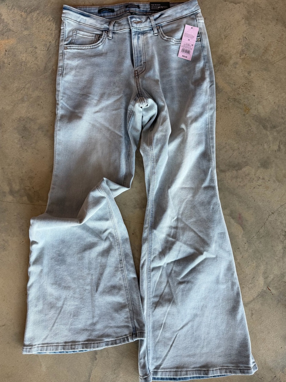 Wild Fable Light Wash Women’s Flare Jeans - Light Blue
